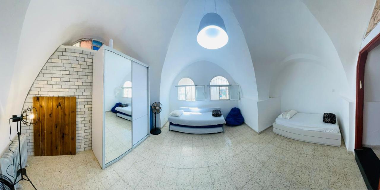 Zimmer In Old City Rosh Pinna Esterno foto